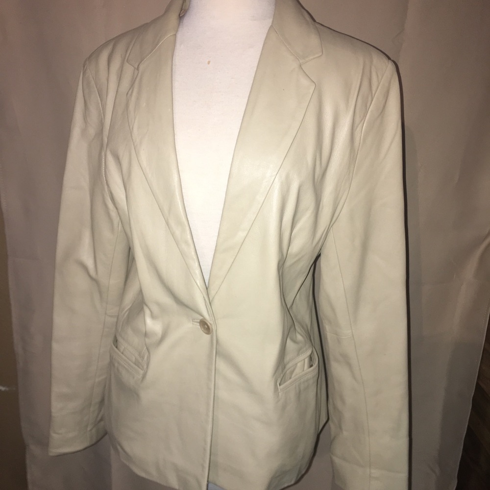 Valerie Stevens Leather Blazer‎